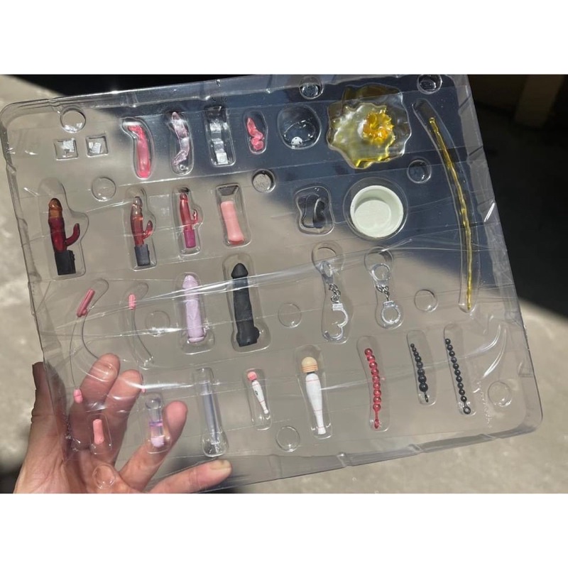 Bộ mô hình mini giới tính new - có box đen bên ngoài