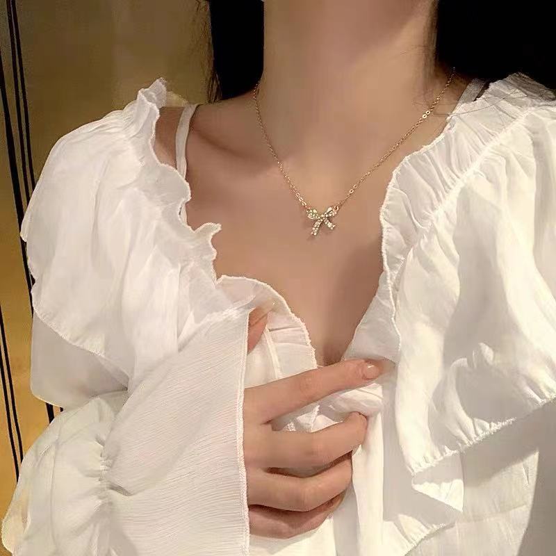 Vòng Cổ Mặt Nơ Thời Trang Mới