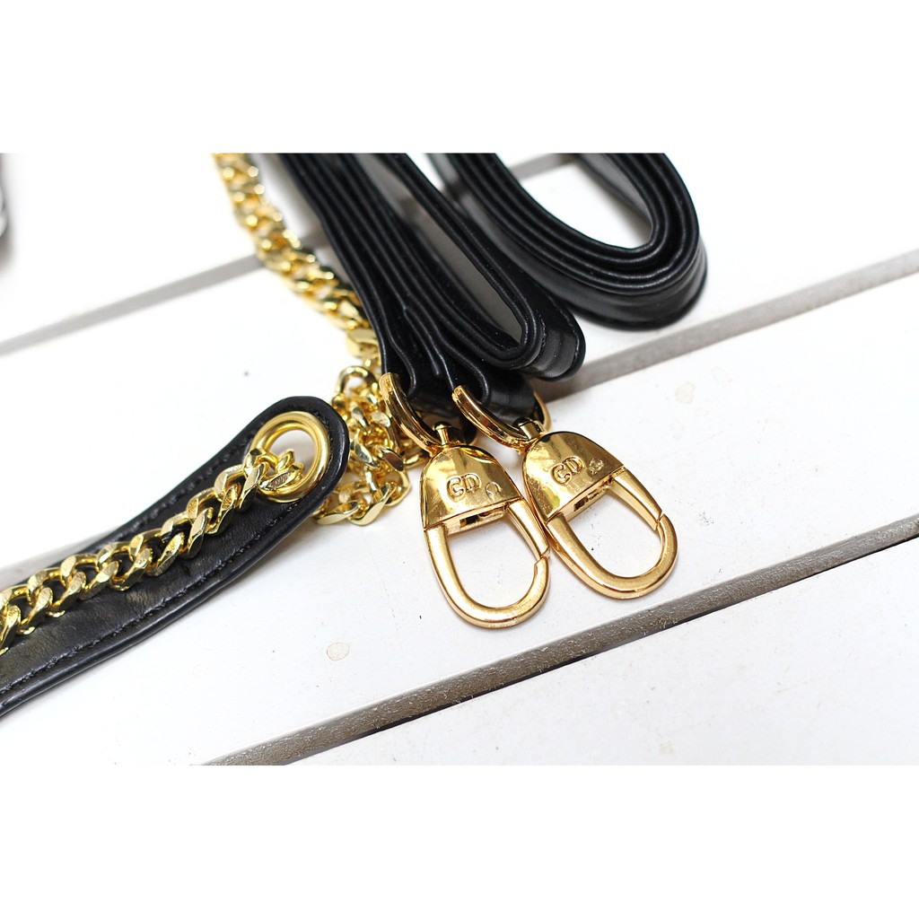 Túi Đeo Chéo 3ô da lì xích vàng có hộp