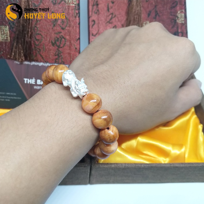Chuỗi Hạt Gỗ Huyết Rồng Vip Thấu Quang 100% Mix Charm Tỳ Hưu Tài Lộc, Mặt Phật Bình An
