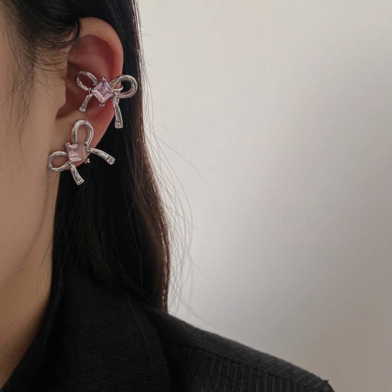 Khuyên tai mặt nơ đính đá hồng lấp lánh dễ phối đồ phong cách harajuku đi học đơn giản thời trang 19A1524