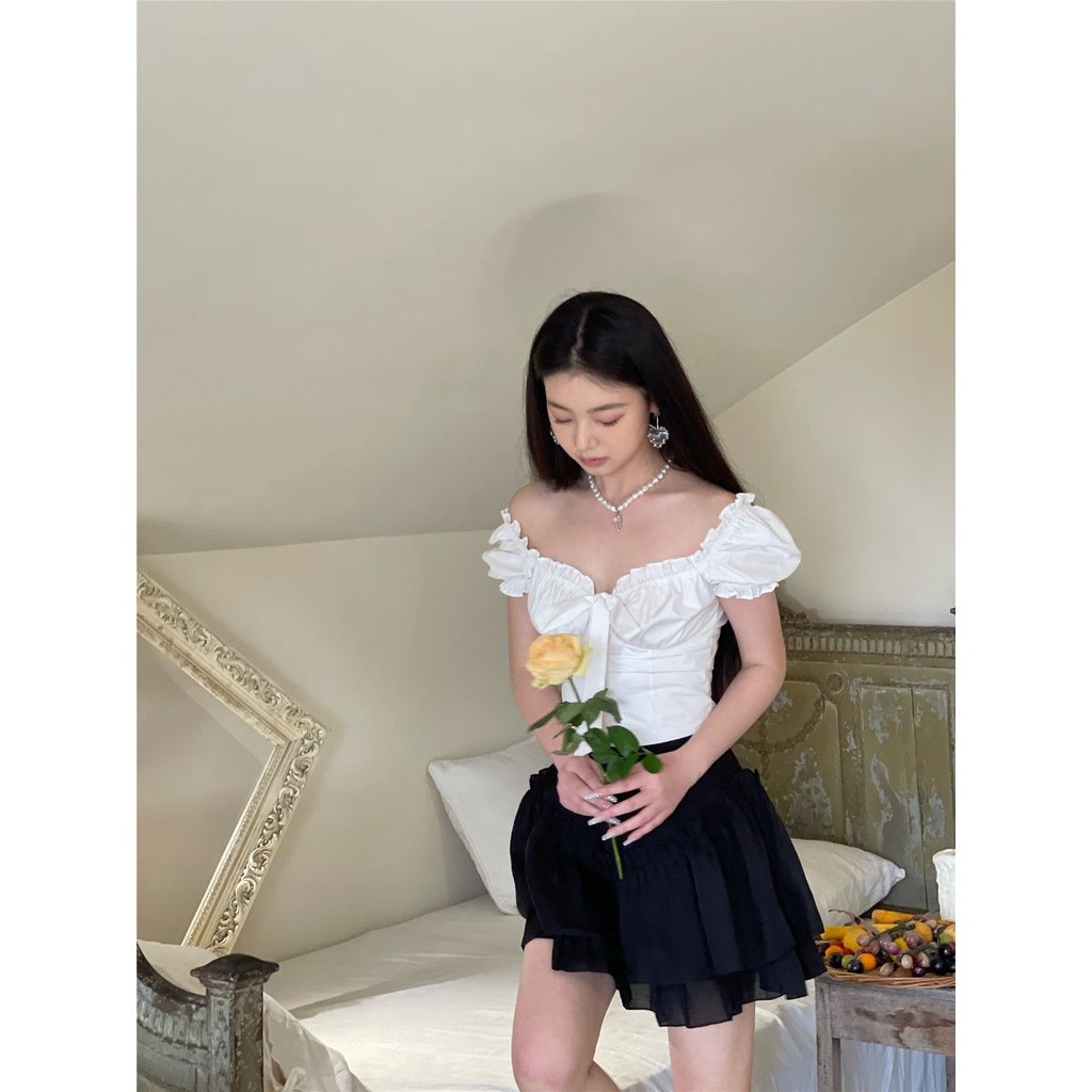 Áo Kiểu Trễ Vai Tay Phồng Phối Ren Dáng Ôm Phong Cách Vintage Ngọt Ngào Và Ngọt Ngào Mới