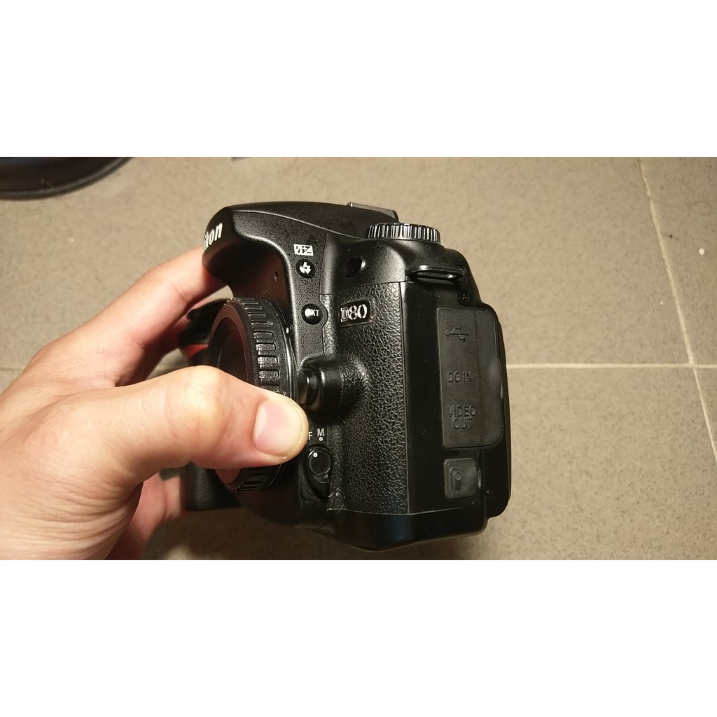 Máy Ảnh ống kính rời kĩ thuật số  Nikon D80 rất đẹp