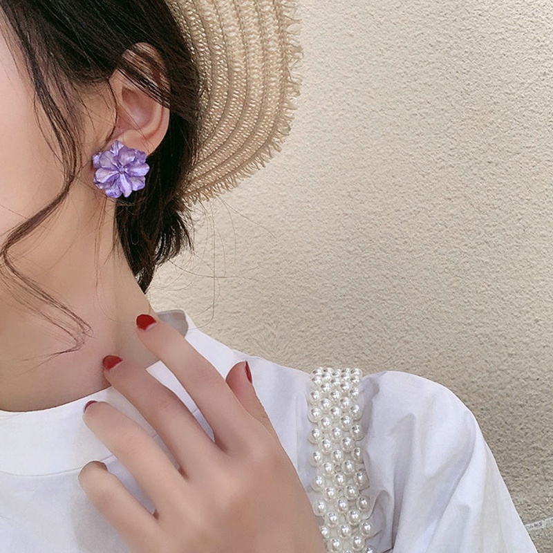 Đôi Bông Tai Hình Hoa Trà Màu Tím Thời Trang Cho Nữ