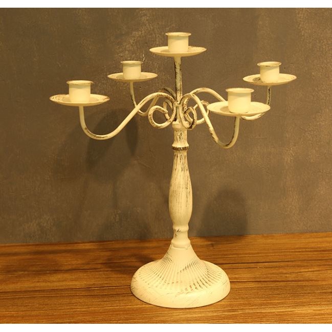 Chân nến trang trí phong cách vintage