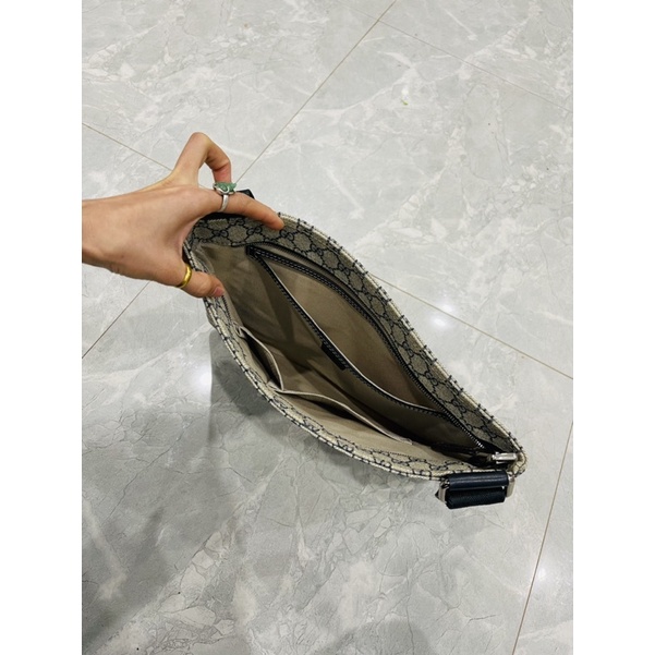 Túi xách để được A4, nam nữ đều dùng được, đeo làm hay đi chơi đều đẹp, hoặc các mom mua cho con đi học cũng đc ạ