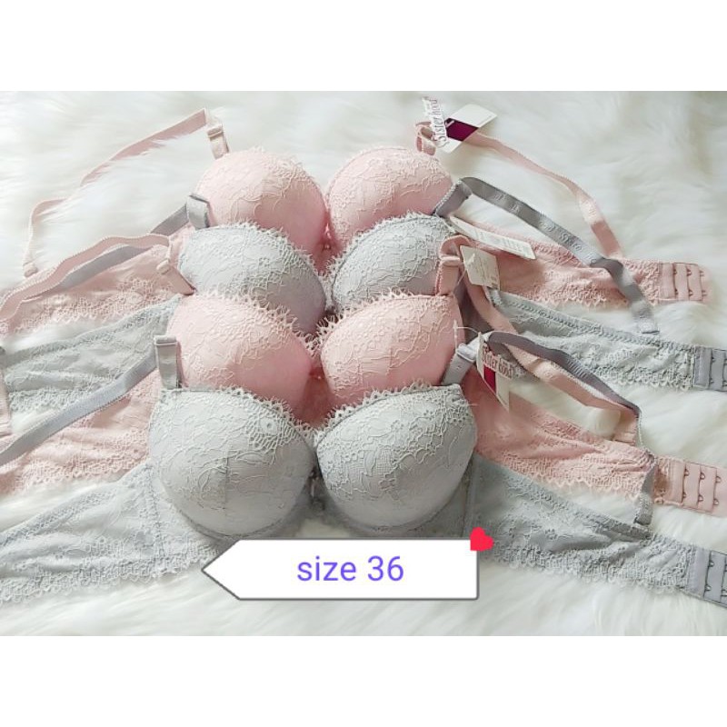 áo sister hood, mút dày,có gọng nâng, size 36, màu y ảnh, giá 90k/cái