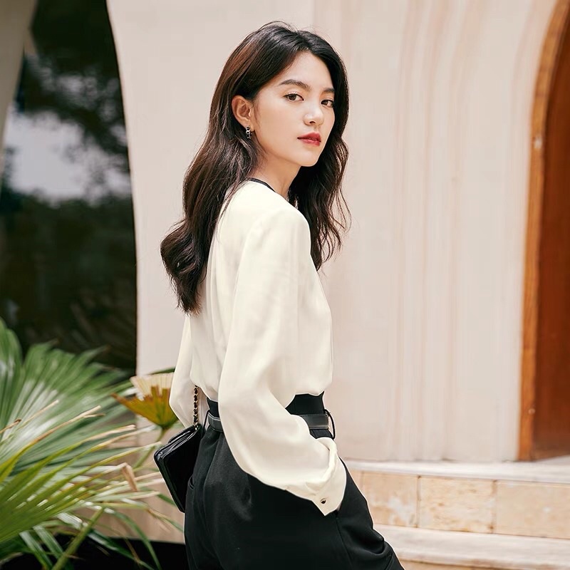 Áo sơ mi trắng viền nơ đen Eifini