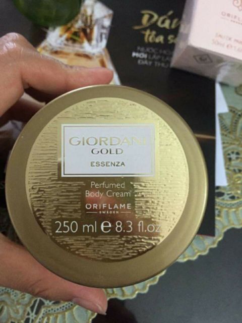 Dưỡng thể hương nước hoa (Giordani Gold Essenza Perfumed Body Cream) -31781