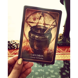 Bộ Bài Halloween Oracle (Guu Tarot Shop)