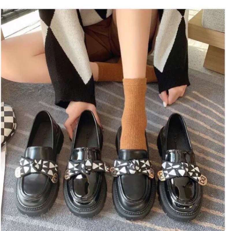 GIÀY ĐỐC NƠ TAM GIÁC DG MỚI