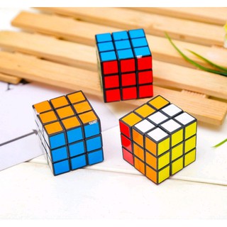 rubik đồ chơi xoay