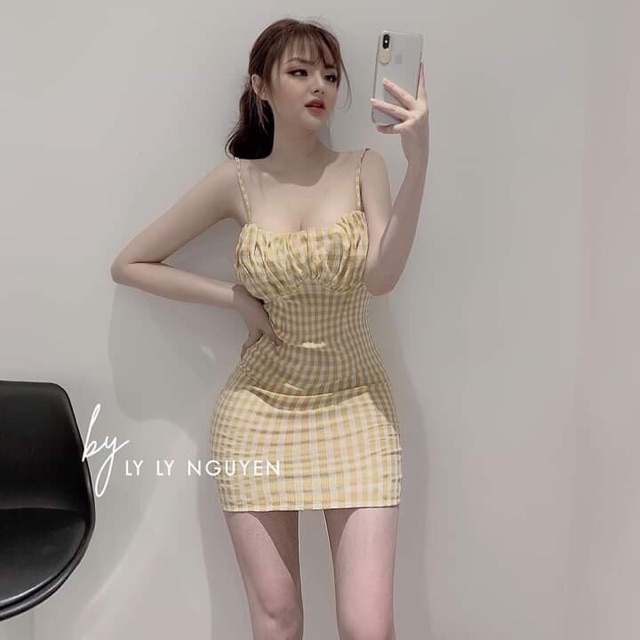 Đầm sọc kẻ caro por kiểu 2 dây cúp ngực | BigBuy360 - bigbuy360.vn