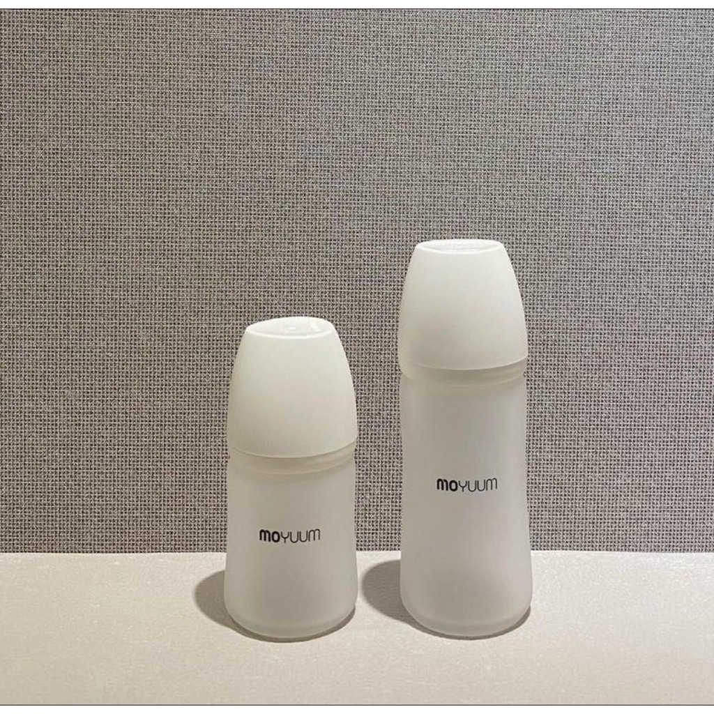 Bình sữa Moyuum thủy tinh 150ml/ 240ml chính hãng không kèm núm