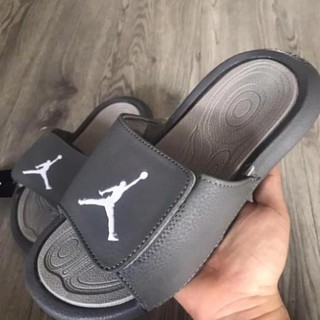 Dép Jordan xám full (tặng box)