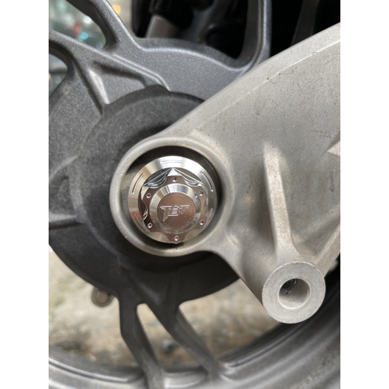 Tán bánh sau Vario TBT inox 304