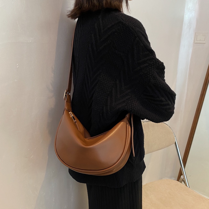 Túi nữ da trơn mịn trẻ trung- MA323