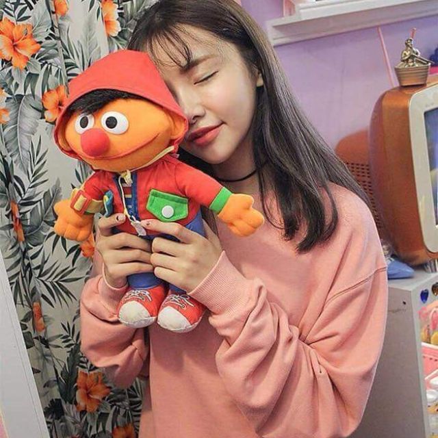 Sweater trơn hồng ruốc tay dài