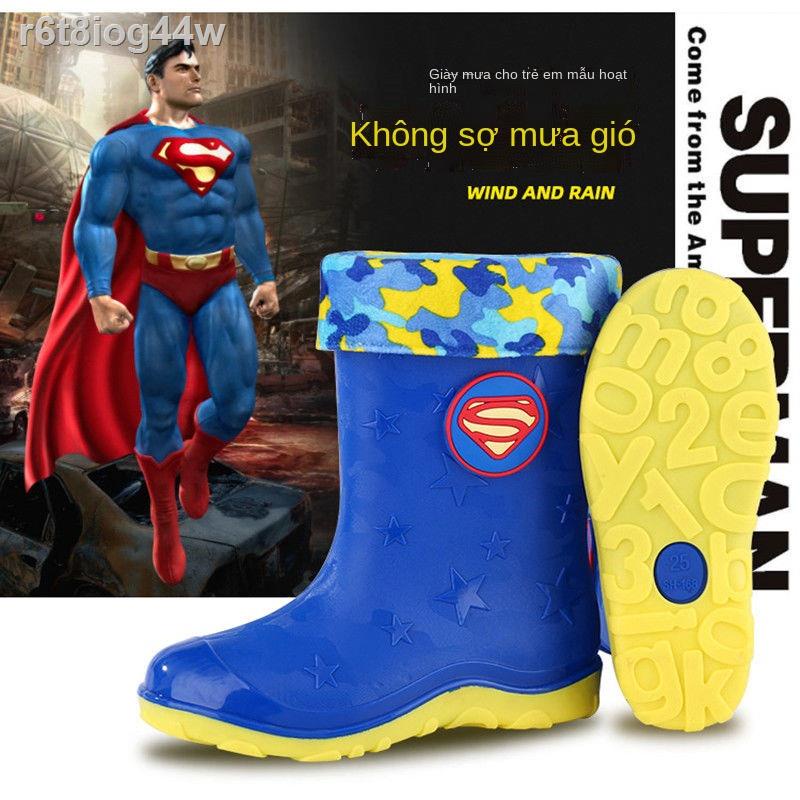 Giày đi mưa trẻ em bốn mùa cho bé trai và gái Siêu nhân Mỹ trong ống chống trượt cộng với nước nhung học sinh c