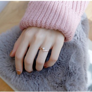 Nhẫn Nữ Bilyshop Kiểu Hở Mảnh Đính Đá Sang Trọng Titan Ko Đen Ko Ngứa TT 2465