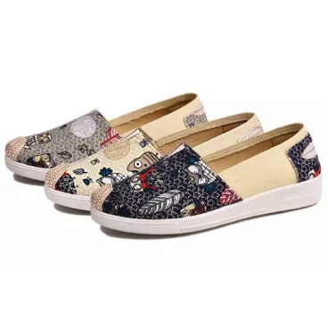 Giày lười Slip On đế mềm họa tiết chiếc lá (3 màu) | BigBuy360 - bigbuy360.vn