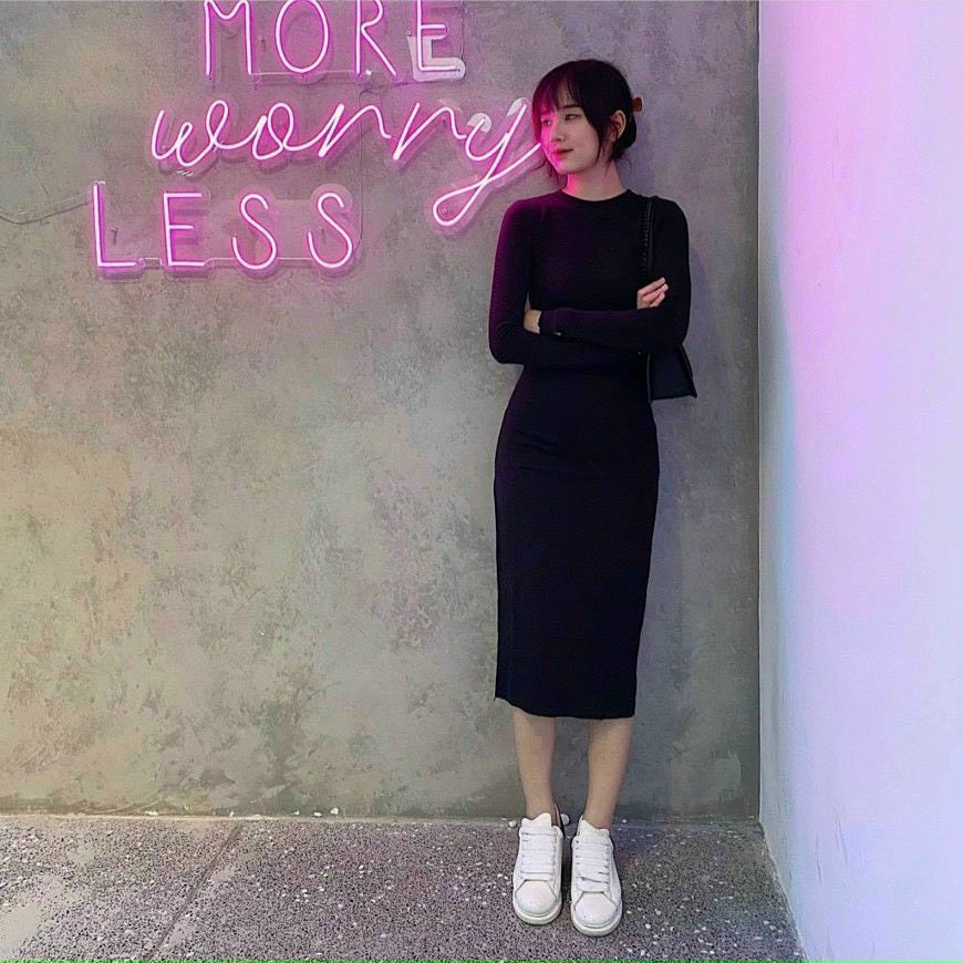 Đầm Body tay dài xẻ đùi cao