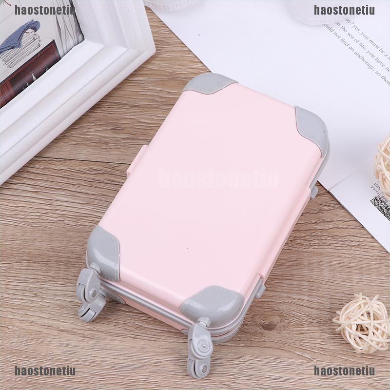 Mô hình vali mini bằng nhựa dùng trang trí nhà búp bê