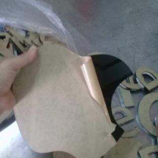 Chữ alu vàng gương