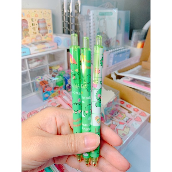 Bút bi gel mực đen