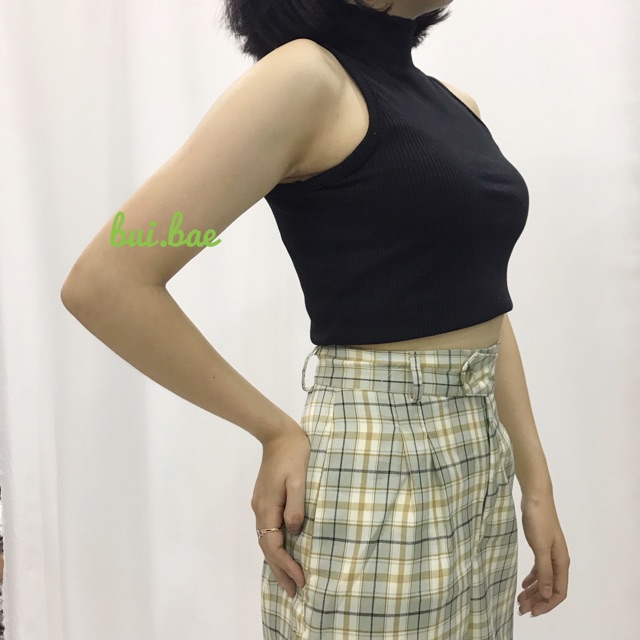 áo thun ôm croptop không tay kiểu ba lỗ ngược nữ