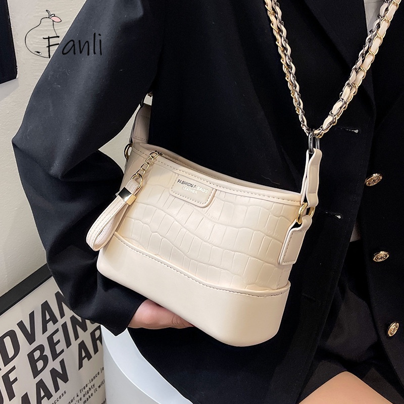 Túi Đeo Chéo Vai Kiểu Nhỏ Gọn Thời Trang Cá Tính Cho Nữ