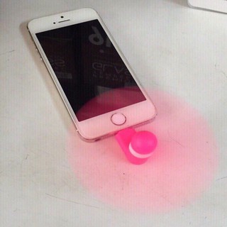 1 Quạt Mini 2 Cánh Cắm Chân Điện Thoại Iphone rẻ cực rẻ