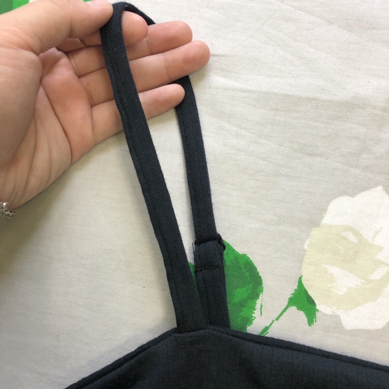 Áo Croptop Cắt Nhãn Hai Dây Tăng Đơ Cotton Gân Rip Đen Nhún Eo - Freesize