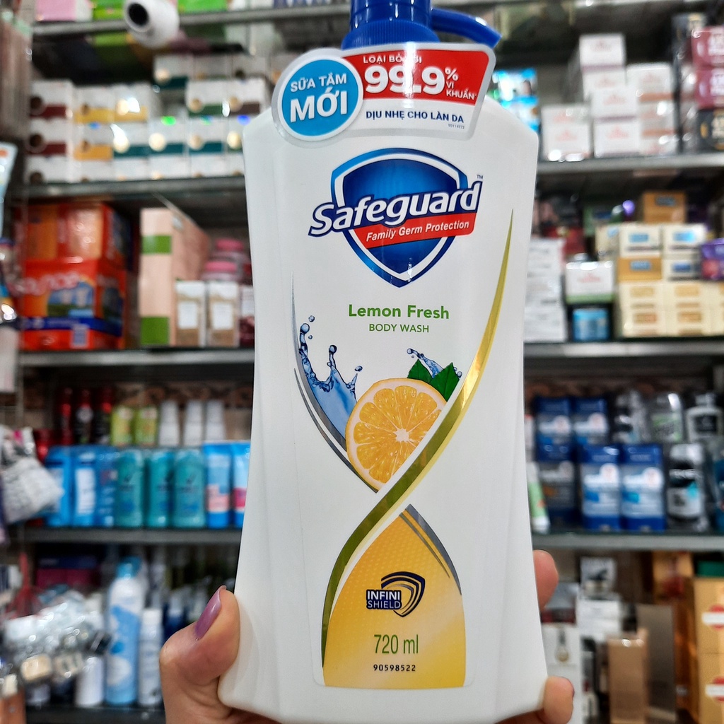 Sữa tắm diệt khuẩn Safeguard Chanh Thơm Mát 720ml