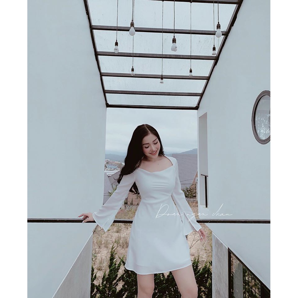 Đầm Xòe Tay Loe Cổ Thiết Kế