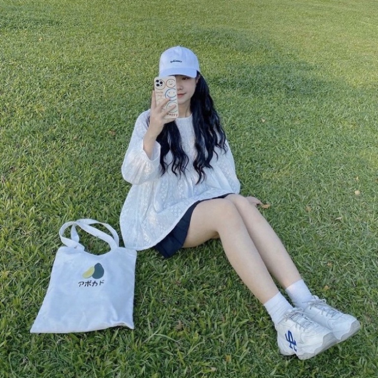Giày sneakers LA trắng chữ xanh
