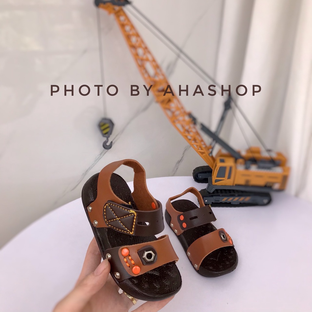 Sẵn Dép Quai Hậu Dép Sandal Quai Ngang Đế Cao Su Êm Chân Bé Trai 1-4 tuối K035
