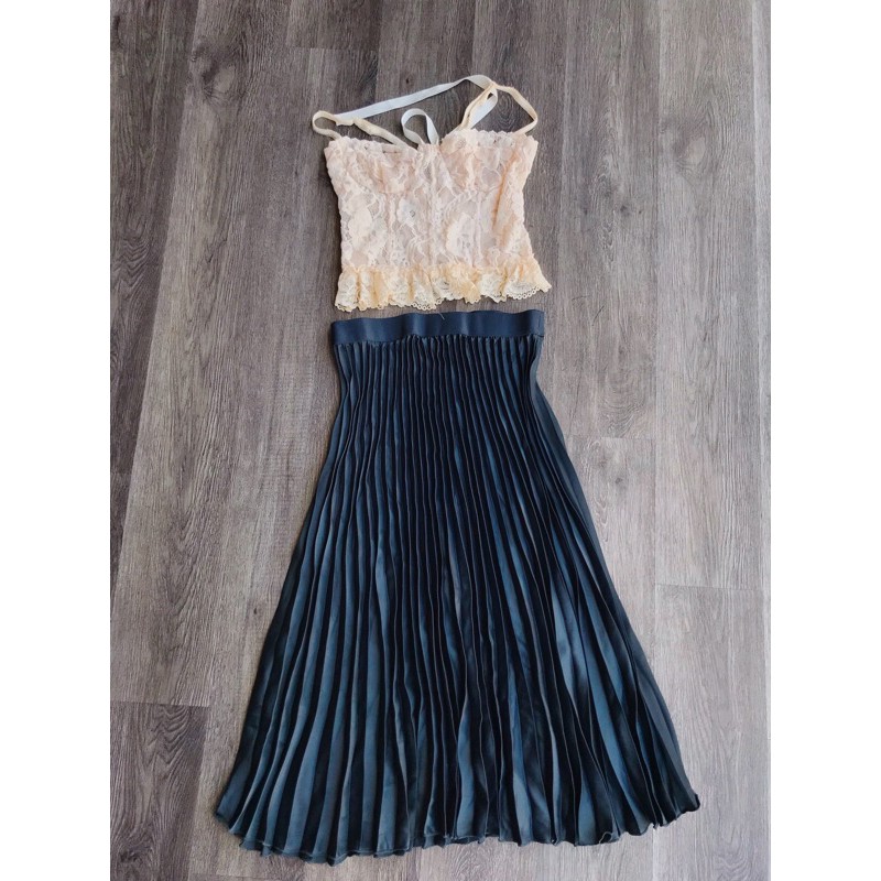 Chân váy xếp ly midi H&M màu đen ánh navy mẫu bán chạy nhất (Pleated Skirt) | BigBuy360 - bigbuy360.vn