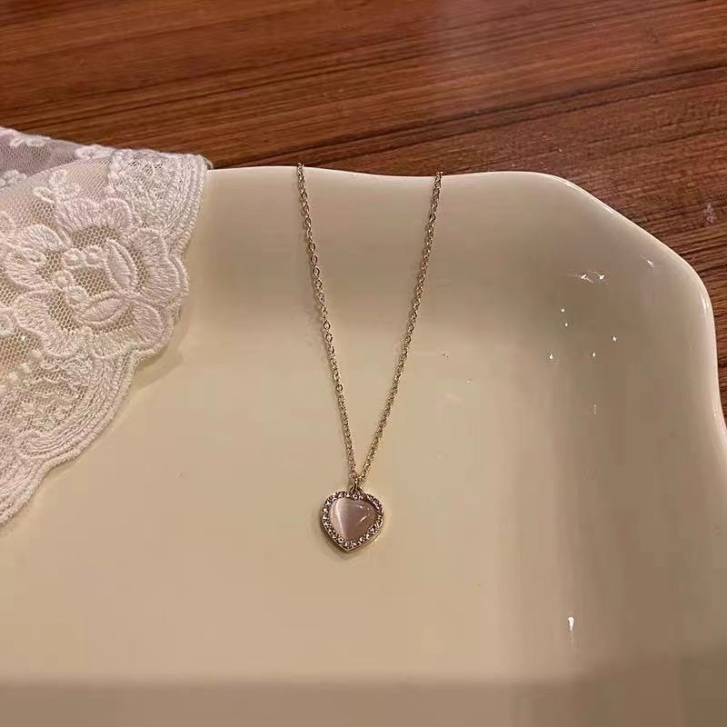 Vòng cổ Mặt Trái Tim Thời Trang