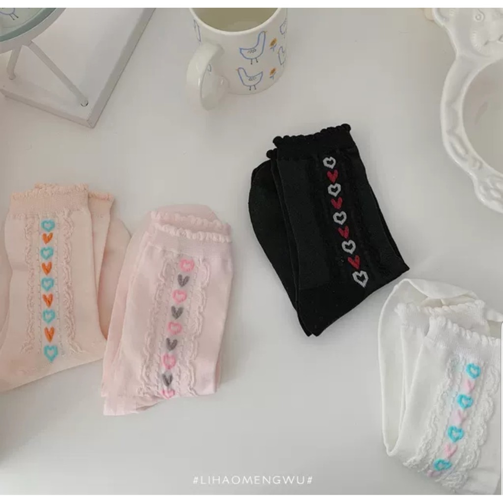 TẤT TIM NHỎ DỌC GIỮA XINH