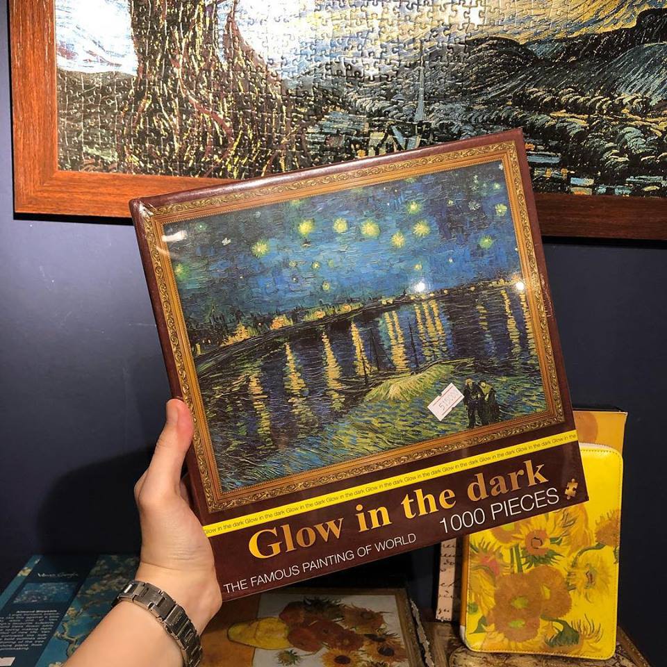 Puzzle Van Gogh 1000pcs Glow in the dark (Bộ xếp hình Van Gogh 1000 mảnh phát sáng trong đêm)