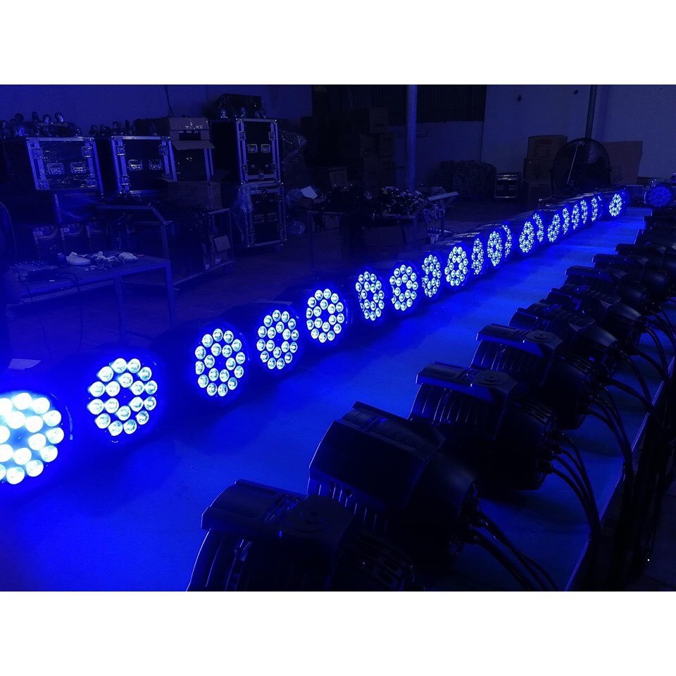 Đèn DTE Par LED 18 x 10W 4in1 RGBW