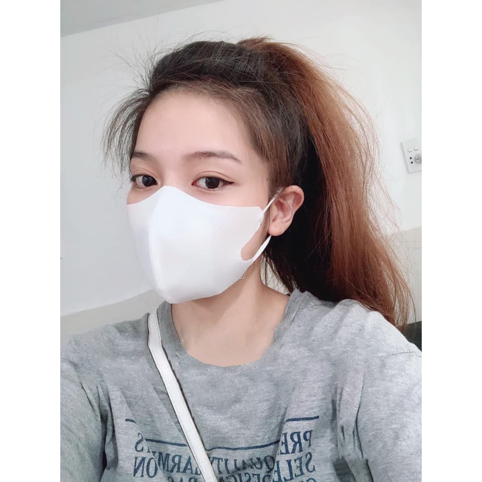 Khẩu Trang Vải Không Dệt 3D Cao Cấp - Kháng Khuẩn Tái Sử Dụng Trên 10 Lần GIặc Chống Bụi Chống Thấm - Không Hộp | BigBuy360 - bigbuy360.vn