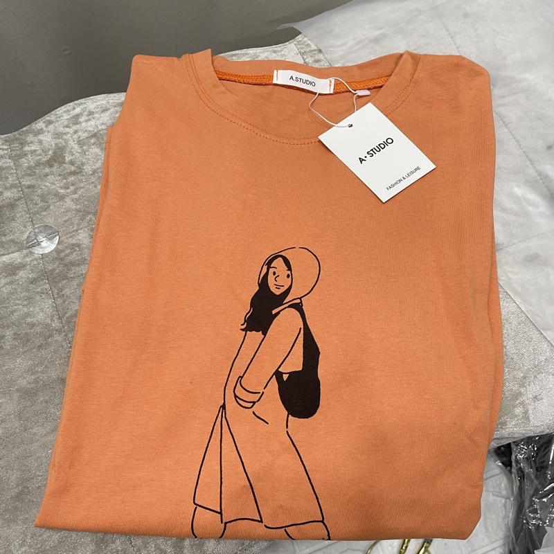 Áo Thun tay lỡ in hình cô gái Travel , Áo phông form rộng hàng quảng châu 9 màu