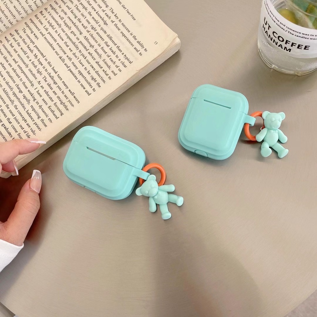 Vỏ Bảo Vệ Hộp Sạc Tai Nghe Bluetooth airpods 1 / 2 3 pro 2 Bằng Silicon Mềm Hình Gấu Dễ Thương Kèm Móc Tre