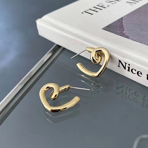 Bông Tai Kim Loại Hình Trái Tim Phong Cách Lạnh Dành Cho Nữ