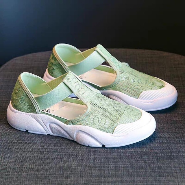 Giày cho các bạn nữ