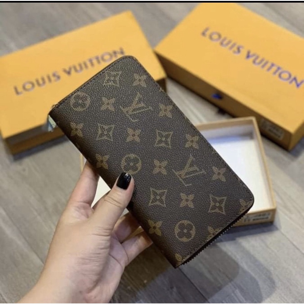 Ví nữ cầm tay đẹp dáng dài size 20cm nhiều ngăn giá rẻ thuận tiện để điện thoại, thẻ ngân hàng và tiền