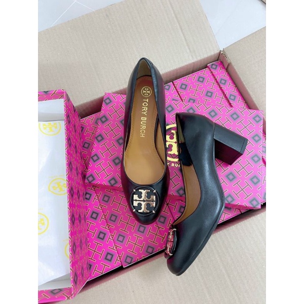 Giày Bít Tory Mũi Tròn Gót Trụ