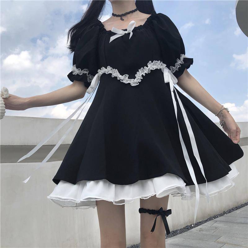 Đầm ren tay lỡ phong cách Lolita thời trang mùa hè 2021